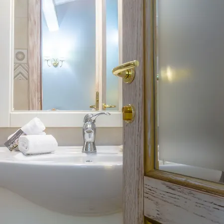 Le Torri Di 4*