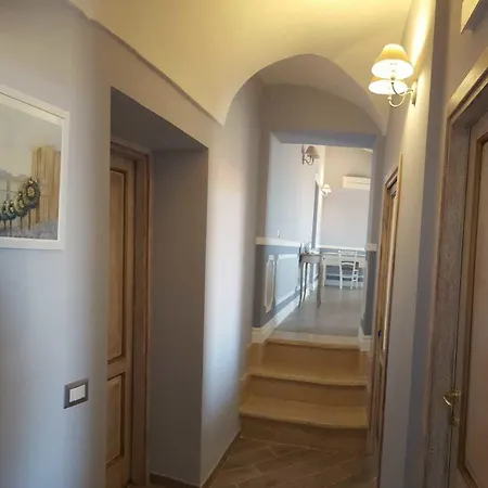 Le Torri Di Bed & Breakfast 4*
