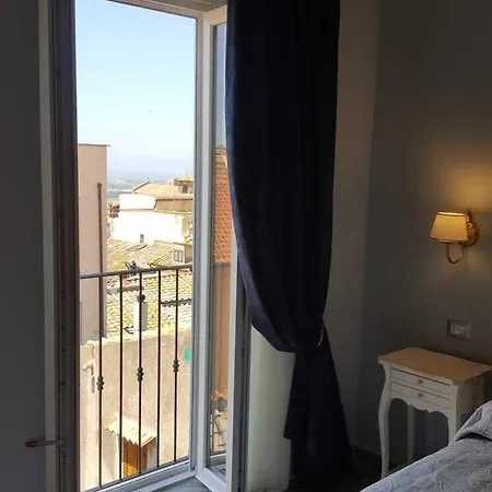 Le Torri Di Tarquinia